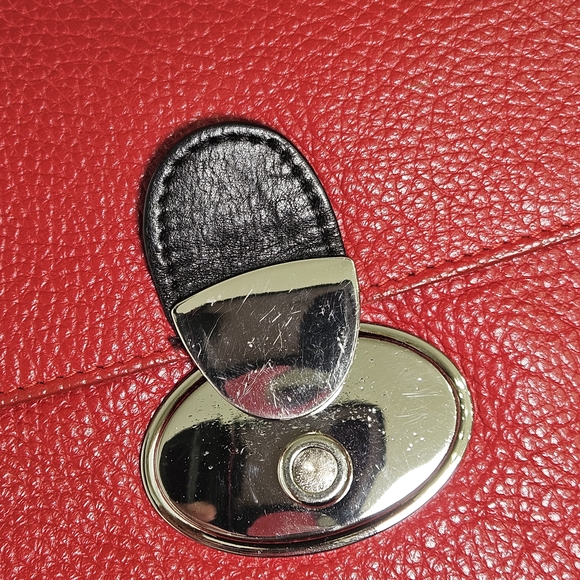 VALENTINA RED LEATHER SILVER HARDWARE HANDBAG MADE IN ITALY - Picture 7 of 15